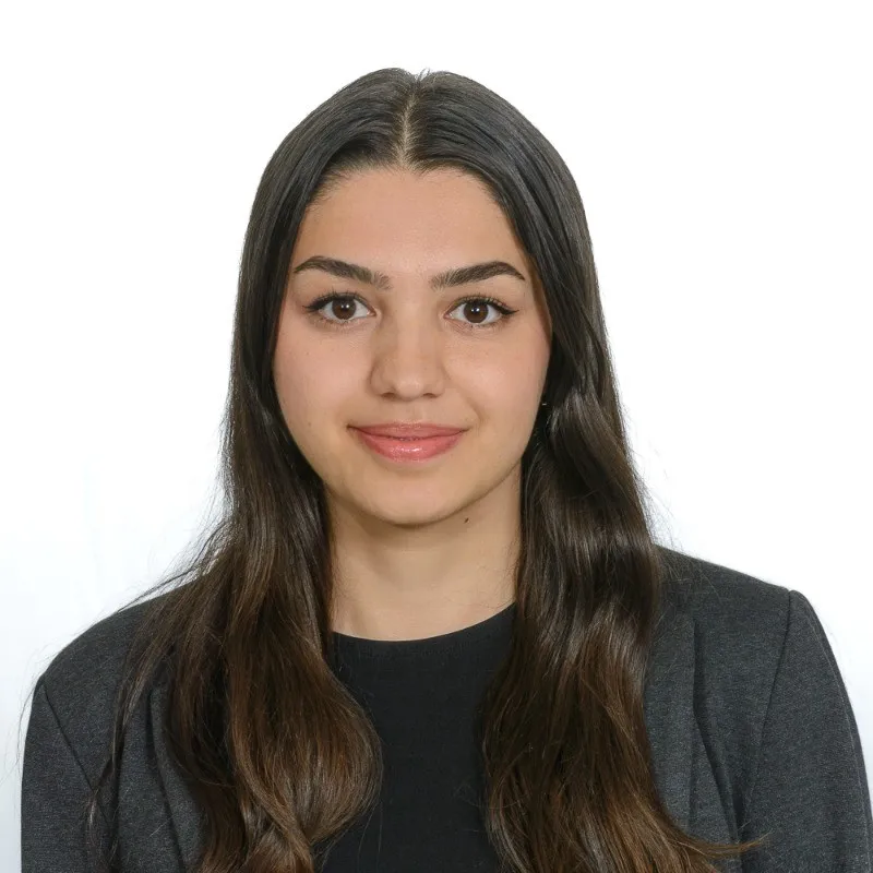 Elif Sakalli